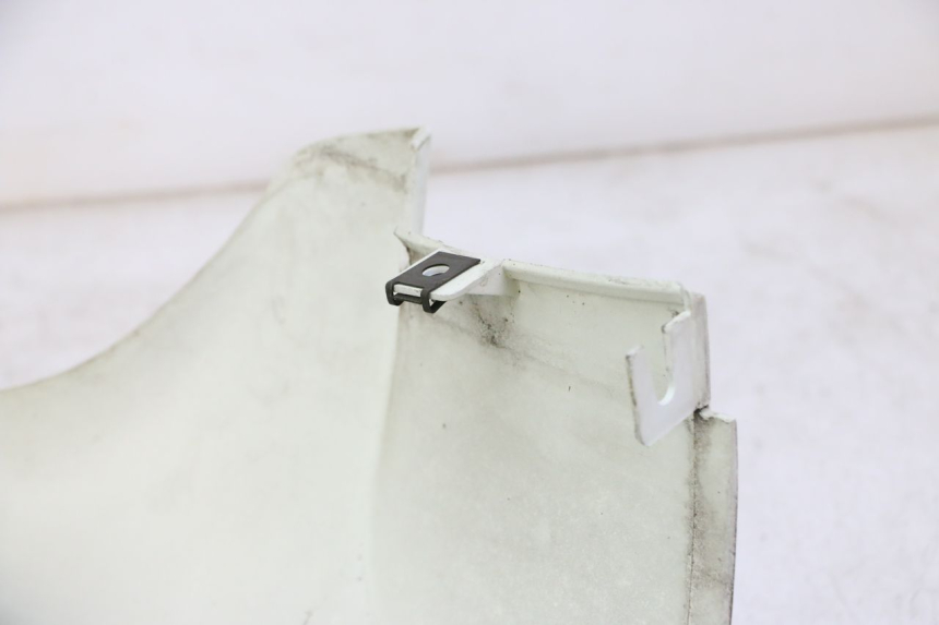 photo de CARROÇARIA TRASEIRA BMW C1 125 (2000 - 2003) - Pontos de fixação