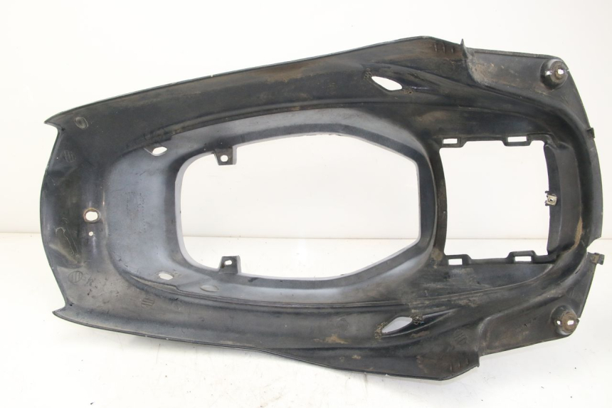 photo de CARROÇARIA TRASEIRA MBK BOOSTER SPIRIT 50 (1999 - 2003) - Detalhe da peça