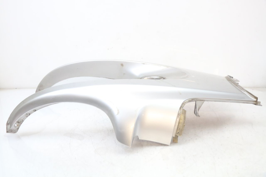 photo de CARROÇARIA TRASEIRA BMW C1 125 (2000 - 2003) - Ampliação técnica