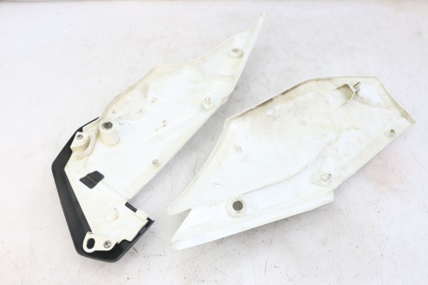 photo de CARROÇARIA TRASEIRA HONDA CRF-F CRF F 110 (2019 - 2022) - Detalhe da peça