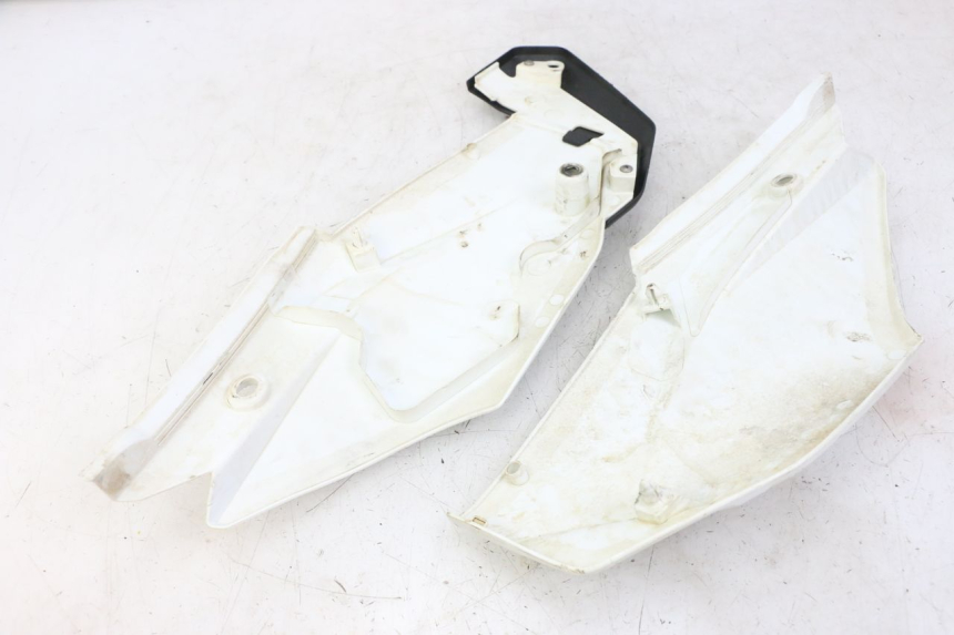 photo de CARROÇARIA TRASEIRA HONDA CRF-F CRF F 110 (2019 - 2022) - Zoom do estado de desgaste