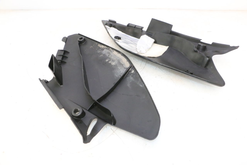 photo de CARENAGEM TRASEIRA HM HONDA CRM DERAPAGE RR 50 (2006 - 2017) - Detalhe da peça