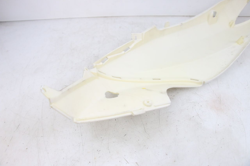 photo de CARROÇARIA TRASEIRA PIAGGIO FLY 125 (2005 - 2012) - Marcações e referências