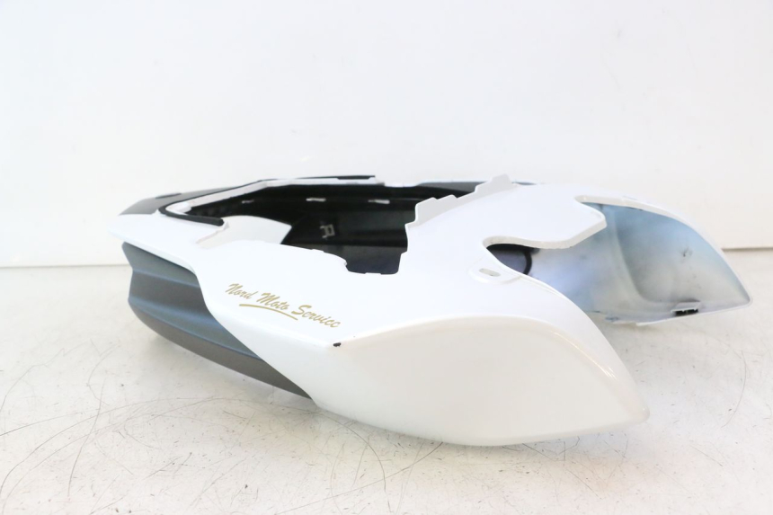 photo de CARROÇARIA TRASEIRA YAMAHA FZ8 800 (2010 - 2016) - Zoom do estado de desgaste