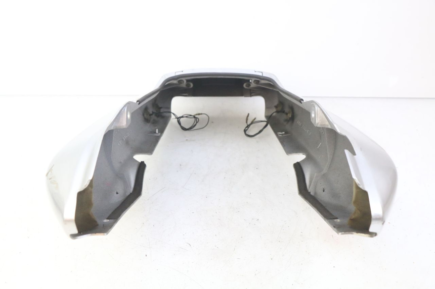 photo de CARROÇARIA TRASEIRA YAMAHA FZS FAZER 600 (1998 - 2001) - Detalhes característicos