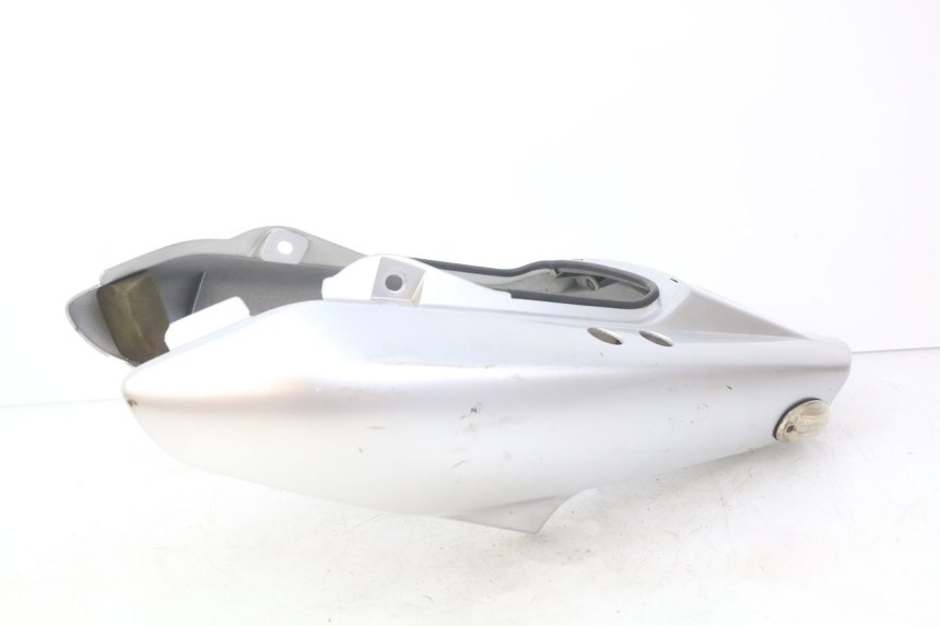 photo de CARROÇARIA TRASEIRA YAMAHA FZS FAZER 600 (1998 - 2001) - Marcações e referências