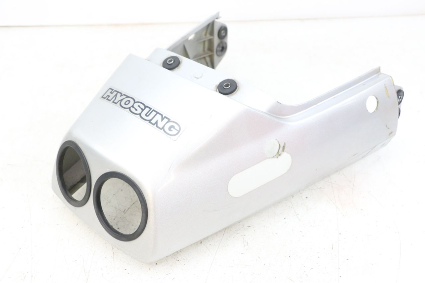 photo de CARROÇARIA TRASEIRA HYOSUNG GF 125 (2001 - 2005) - Vista principal