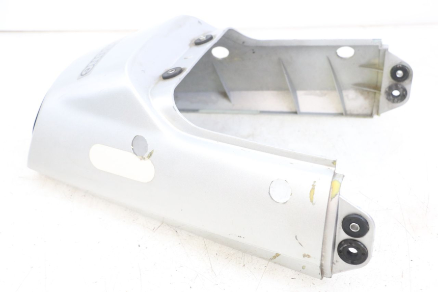 photo de CARROÇARIA TRASEIRA HYOSUNG GF 125 (2001 - 2005) - Vista geral