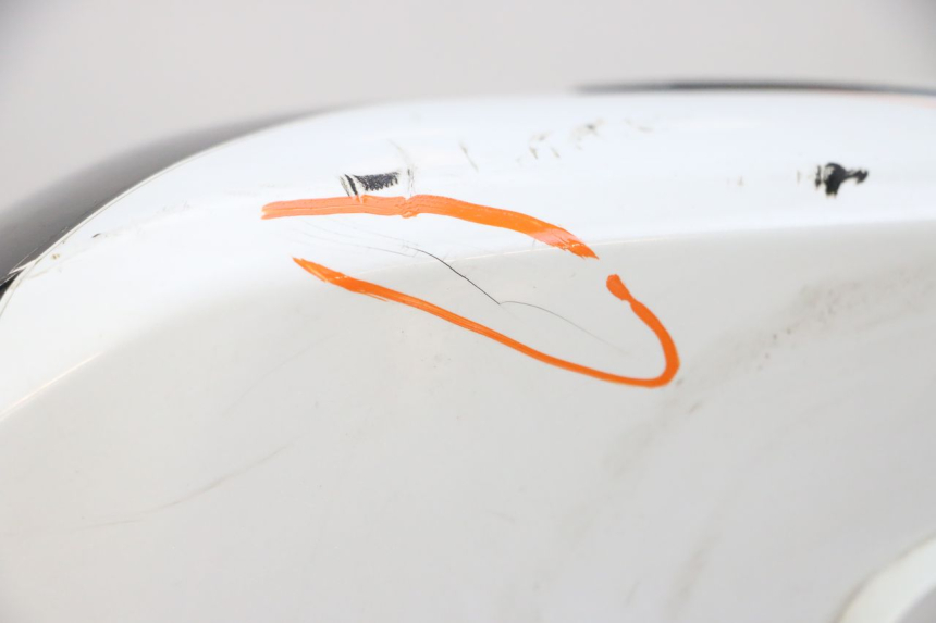 photo de CARROÇARIA TRASEIRA SUZUKI GSXR GSX-R 1000 (2003 - 2004) - Zoom do estado de desgaste