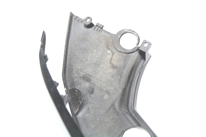 photo de CARROÇARIA TRASEIRA SYM JET 4 50 (2010 - 2014) - Pontos de fixação