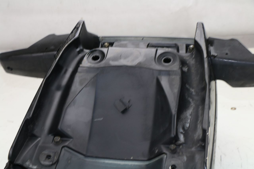 photo de CARROÇARIA TRASEIRA BMW K LT ABS 1100 (1990 - 1996) - Ampliação técnica