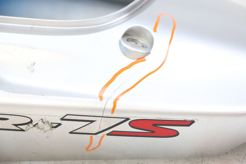 photo de CARROÇARIA TRASEIRA KAWASAKI ZR7 ZR-7 S 750 (1999 - 2004) - Peça verificada