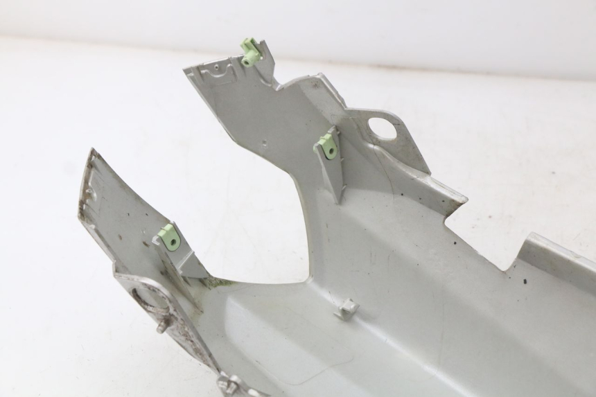 photo de CARROÇARIA TRASEIRA PEUGEOT KISBEE 2T 50 (2010 - 2017) - Detalhes característicos