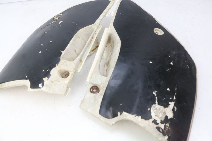 photo de CARROÇARIA TRASEIRA KAWASAKI KX 250 (1994 - 1998) - Detalhe da peça