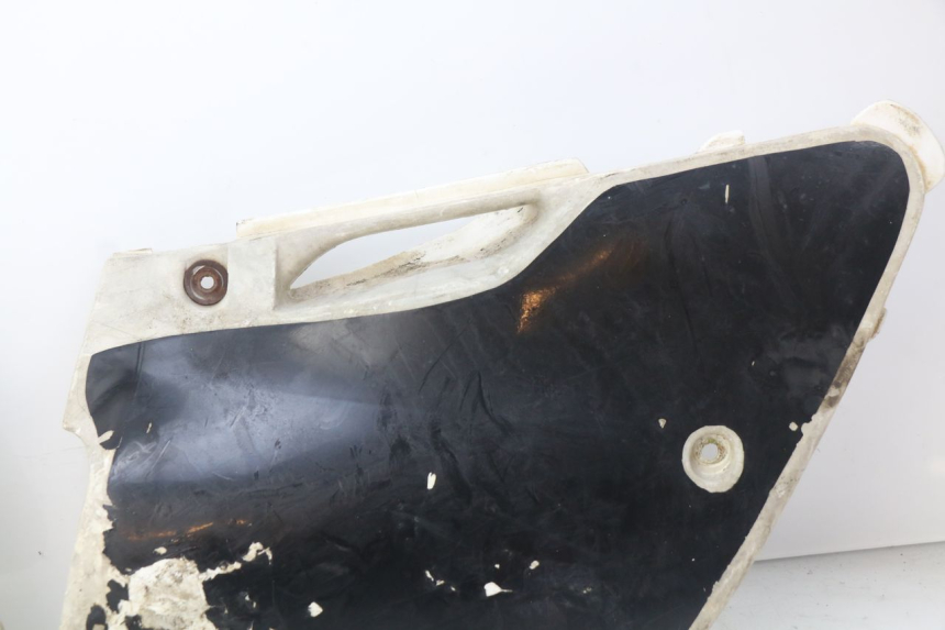 photo de CARROÇARIA TRASEIRA KAWASAKI KX 250 (1994 - 1998) - Pontos de fixação