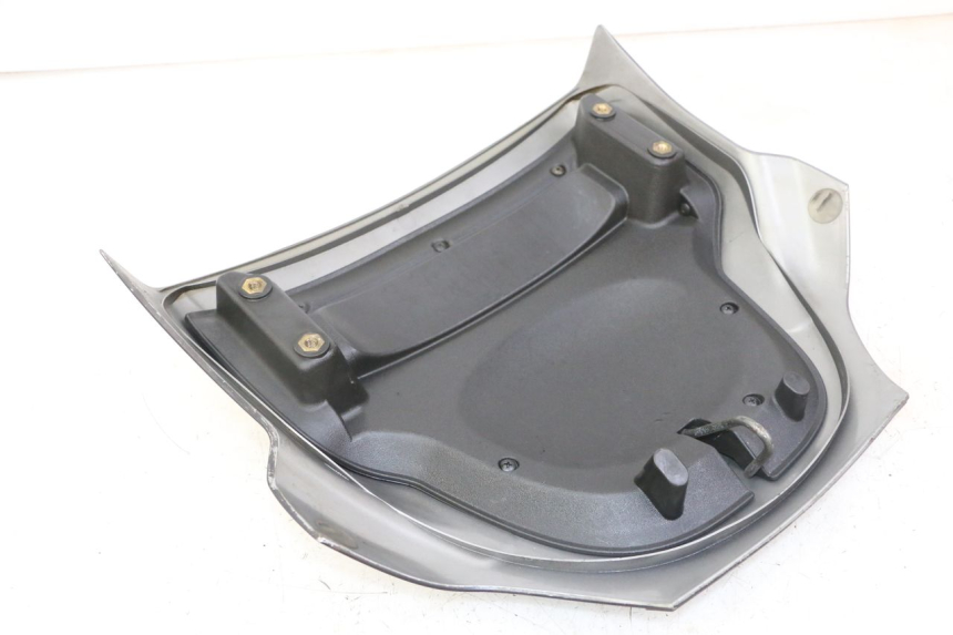 photo de CARROÇARIA TRASEIRA PIAGGIO MP3 LT 400 (2007 - 2012) - Detalhe da peça