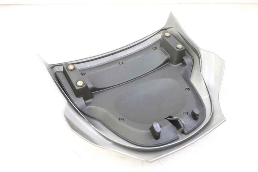 photo de CARROÇARIA TRASEIRA PIAGGIO MP3 LT 400 (2007 - 2012) - Detalhe da peça