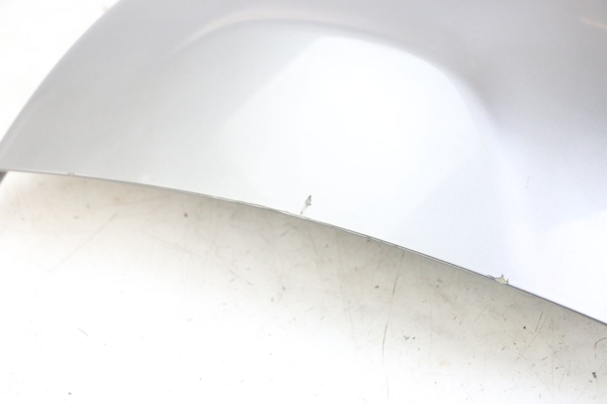 photo de CARROÇARIA TRASEIRA PIAGGIO MP3 LT 400 (2007 - 2012) - Pontos de fixação