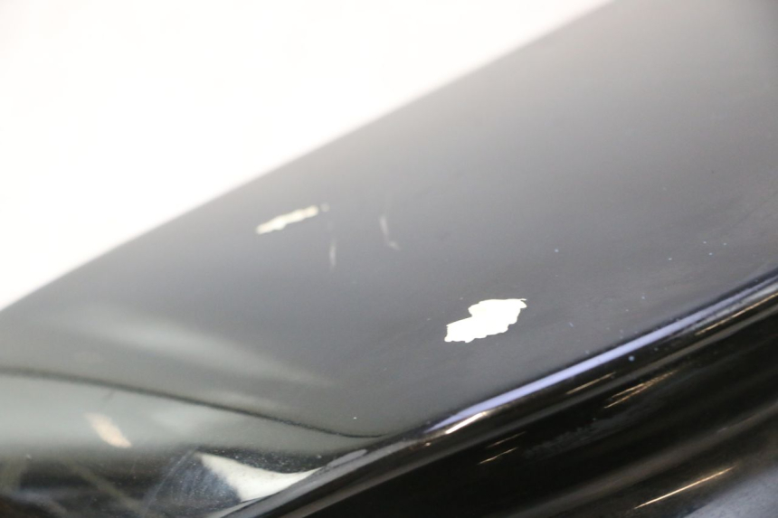 photo de CARROÇARIA TRASEIRA PEUGEOT SATELIS 125 (2013 - 2018) - Vista de perto