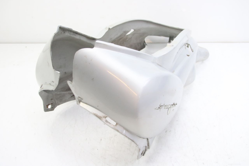photo de CARROÇARIA TRASEIRA APRILIA SCARABEO 4T 50 (2009 - 2017) - Zoom do estado de desgaste