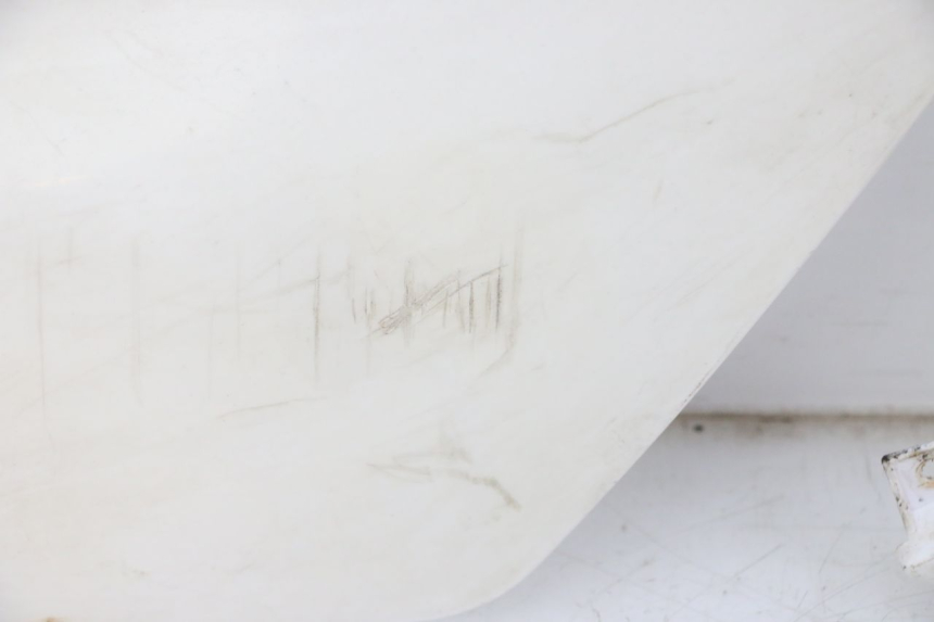 photo de CARROÇARIA TRASEIRA DERBI SENDA SM DRD 50 (2008 - 2013) - Detalhes característicos