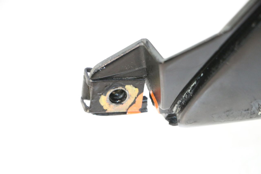 photo de CARROÇARIA TRASEIRA PEUGEOT SPEEDFIGHT 2 AC 50 (2000 - 2009) - Zoom do estado de desgaste