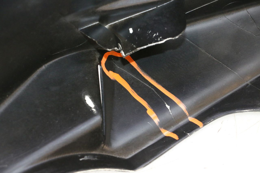photo de CARROÇARIA TRASEIRA PEUGEOT SPEEDFIGHT 2 AC 50 (2000 - 2009) - Marcações e referências