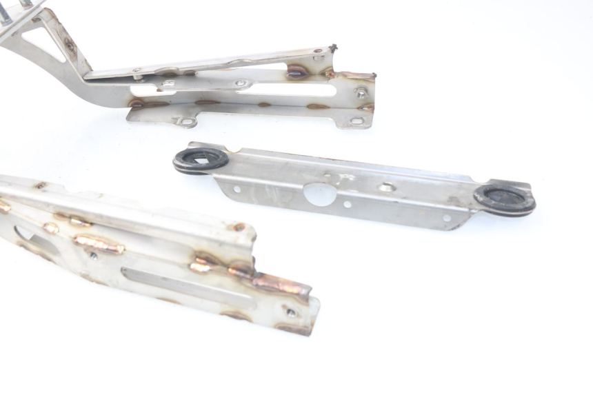 photo de CARROÇARIA TRASEIRA YAMAHA TDM ABS 900 (2002 - 2014) - Vista de perto