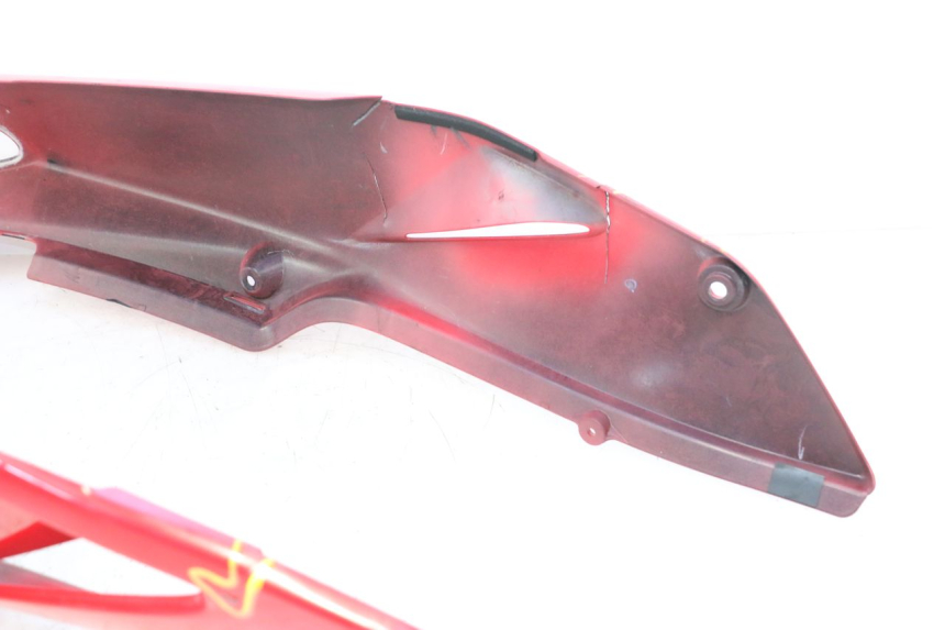 photo de CARROÇARIA TRASEIRA HONDA VFR FI RC46 800 (1998 - 2001) - Pontos de fixação