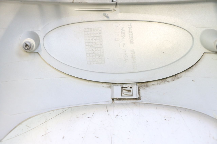 photo de CARROÇARIA TRASEIRA PEUGEOT VIVACITY 50 (1998 - 2003) - Detalhe da peça