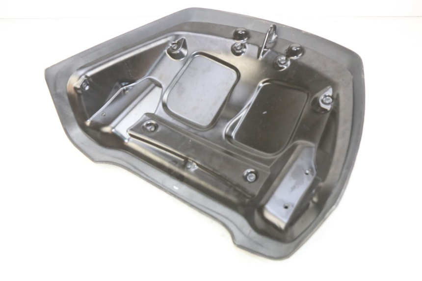 photo de CARROÇARIA TRASEIRA PIAGGIO XEVO - X EVO 125 (2007 - 2017) - Outro ângulo de visão