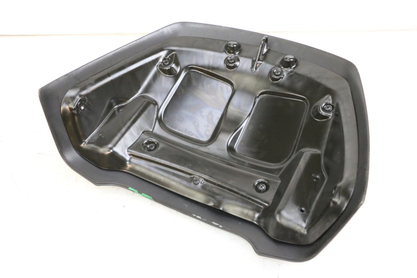 photo de CARROÇARIA TRASEIRA PIAGGIO XEVO - X EVO 125 (2007 - 2017) - Outro ângulo de visão