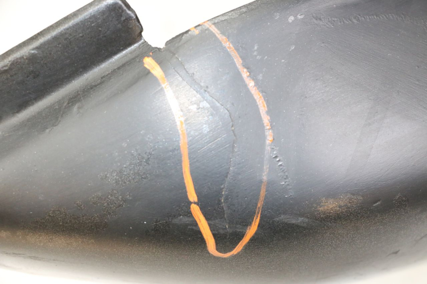 photo de CARROÇARIA TRASEIRA YAMAHA FZS FAZER 600 (2001 - 2003) - Detalhes característicos