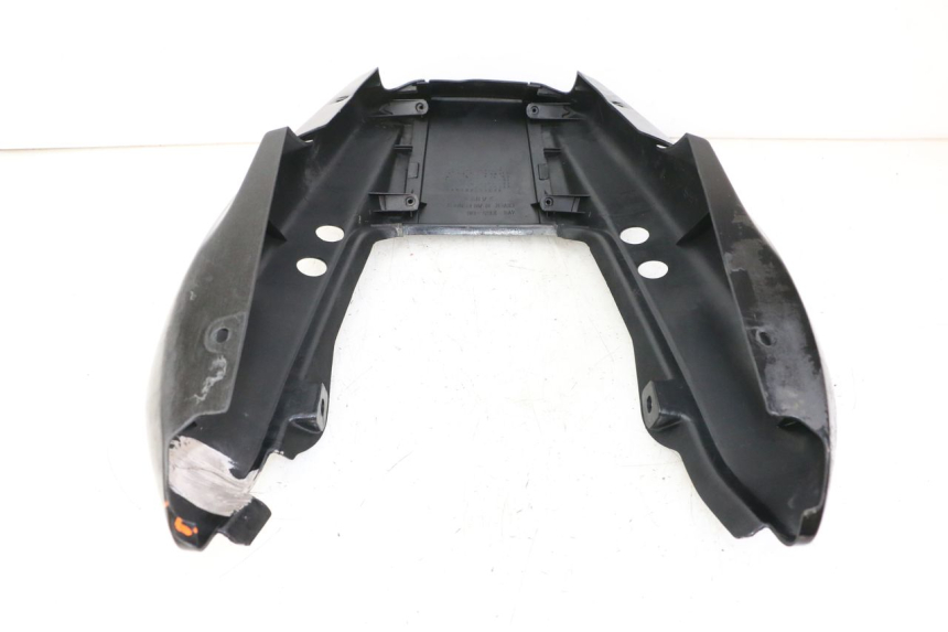 photo de CARROÇARIA TRASEIRA YAMAHA FZS FAZER 600 (2001 - 2003) - Outro ângulo de visão