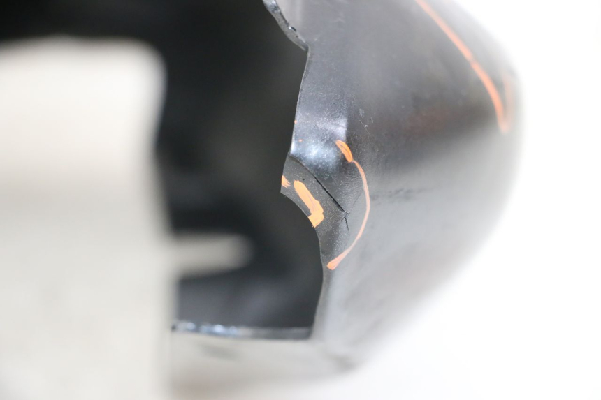 photo de CARROÇARIA TRASEIRA YAMAHA FZS FAZER 600 (2001 - 2003) - Marcações e referências