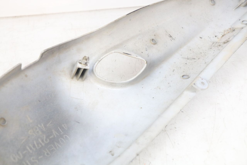 photo de CARROÇARIA TRASEIRA YAMAHA YZF R THUNDERCAT 600 (1996 - 2003) - Pontos de fixação