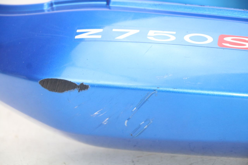 photo de CARROÇARIA TRASEIRA KAWASAKI Z S 750 (2003 - 2006) - Pontos de fixação