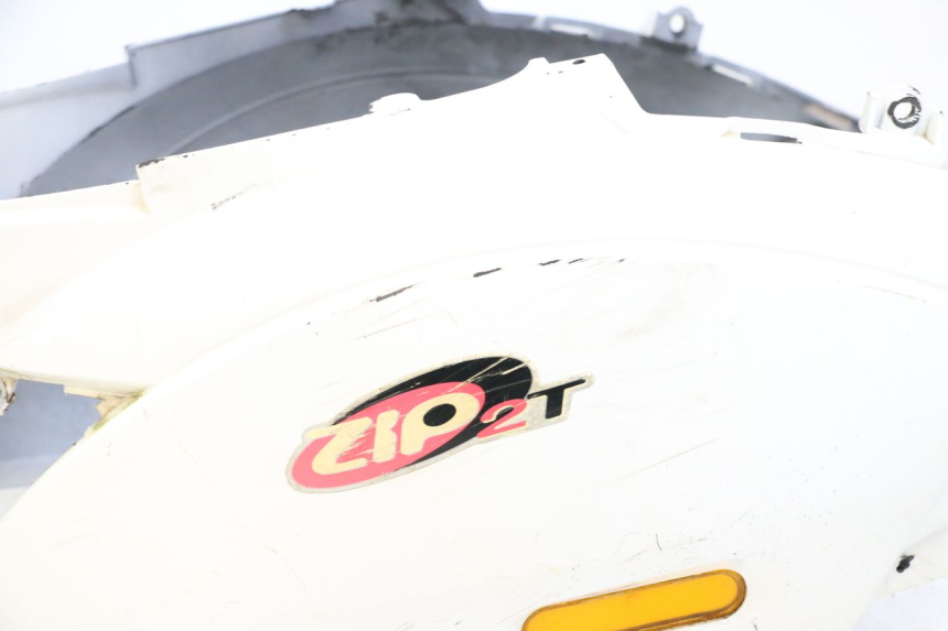photo de CARROÇARIA TRASEIRA PIAGGIO ZIP 2T 50 (2009 - 2019) - Zoom do estado de desgaste