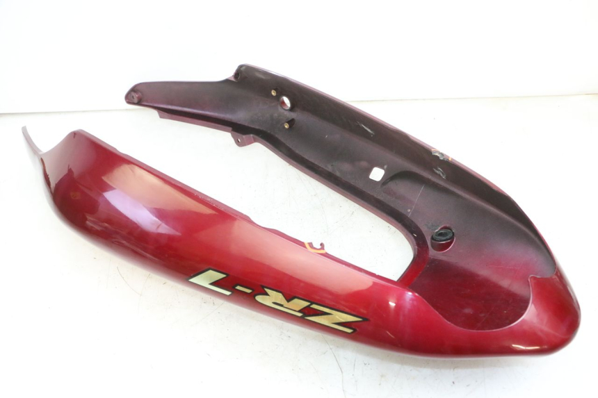 photo de CARROÇARIA TRASEIRA KAWASAKI ZR 7 750 (1999 - 2004) - Zoom do estado de desgaste