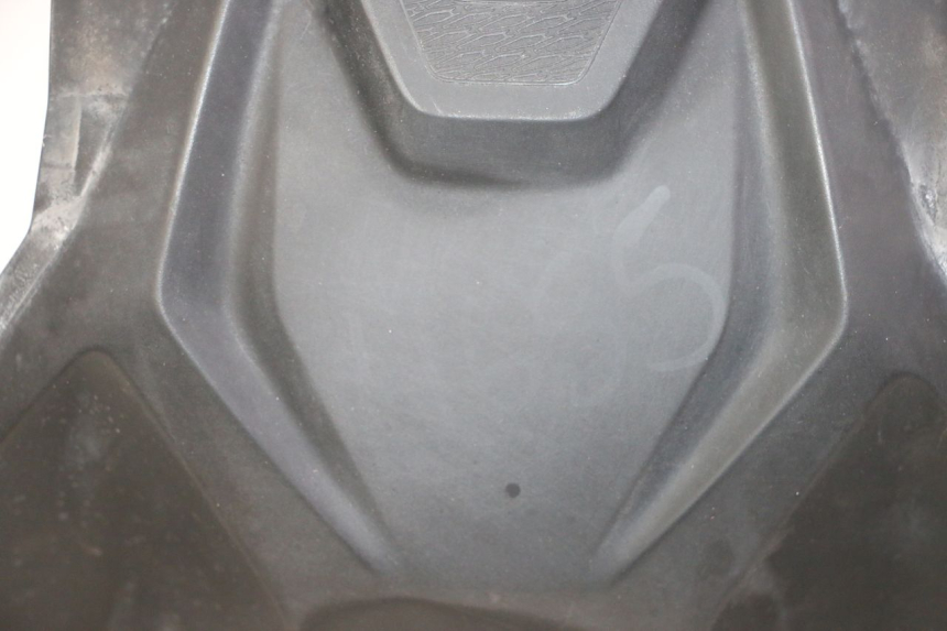 photo de CARROÇARIA DO RESERVATÓRIO BMW G310 R 310 (2016 - 2020) - Zoom do estado de desgaste