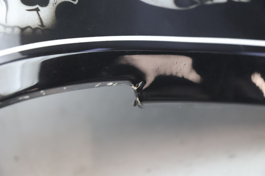 photo de CARROÇARIA DO RESERVATÓRIO ESQUERDO CAN-AM SPYDER RS 1000 (2008 - 2012) - Detalhe da peça