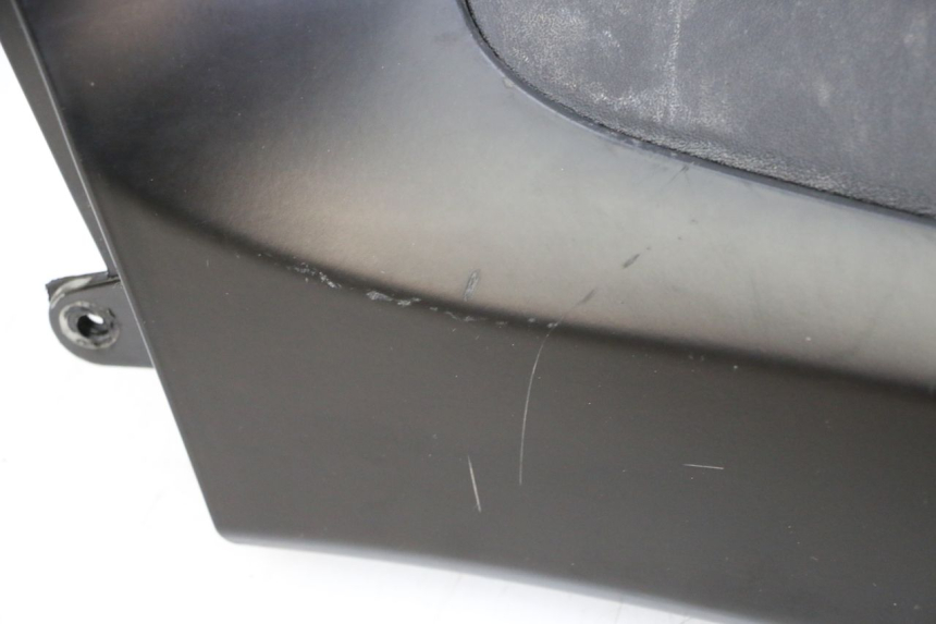 photo de CARROÇARIA DO RESERVATÓRIO PIAGGIO MP3 HPE 350 (2018 - 2020) - Detalhes característicos
