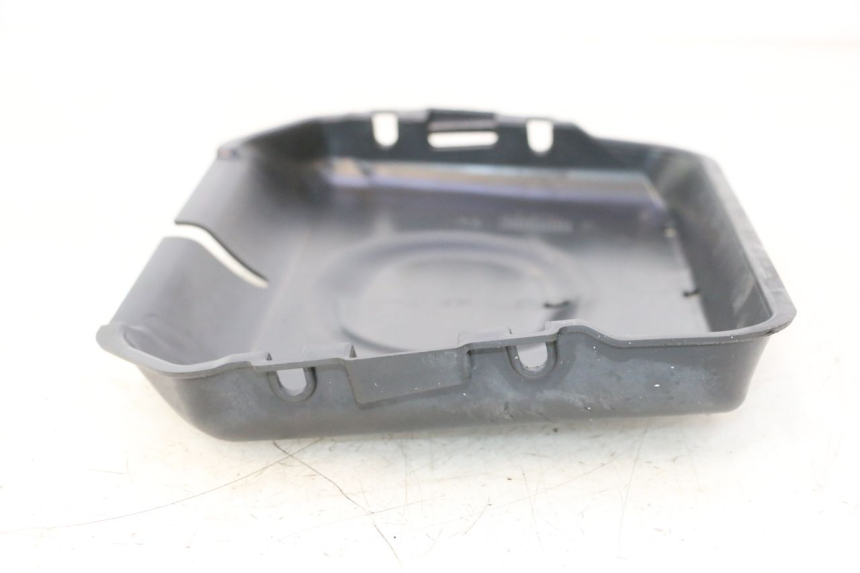 photo de CARROÇARIA TANQUE PIAGGIO MP3 HPE 530 (2022 - 2026) - Zoom do estado de desgaste