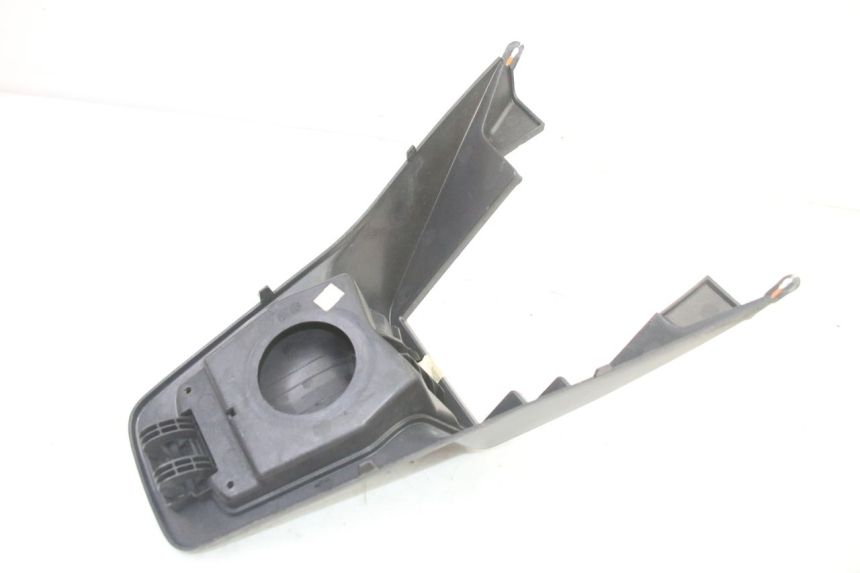 photo de CARROÇARIA DO RESERVATÓRIO PEUGEOT SATELIS 250 (2006 - 2012) - Pontos de fixação