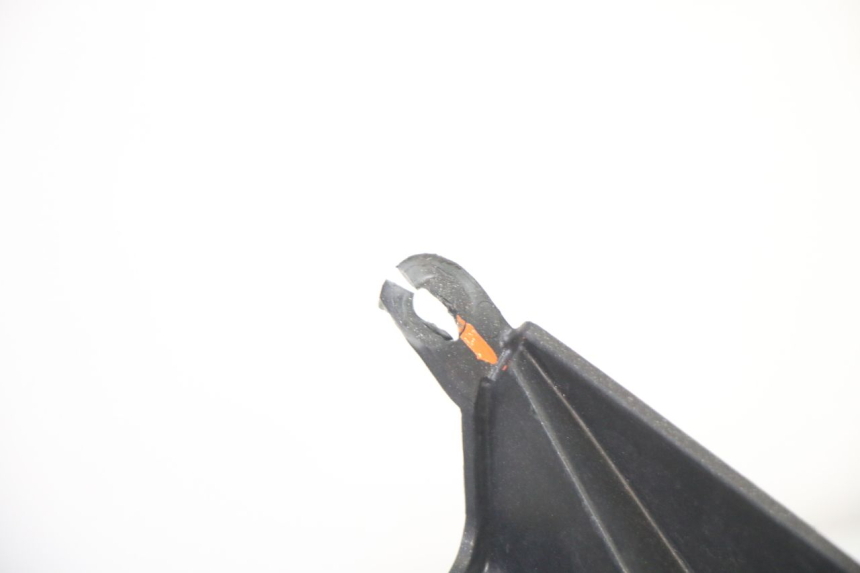 photo de CARROÇARIA DO RESERVATÓRIO PEUGEOT SATELIS 250 (2006 - 2012) - Marcações e referências