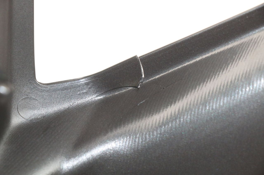 photo de CARROÇARIA DO RESERVATÓRIO KAWASAKI Z Z900 900 (2017 - 2019) - Detalhes característicos