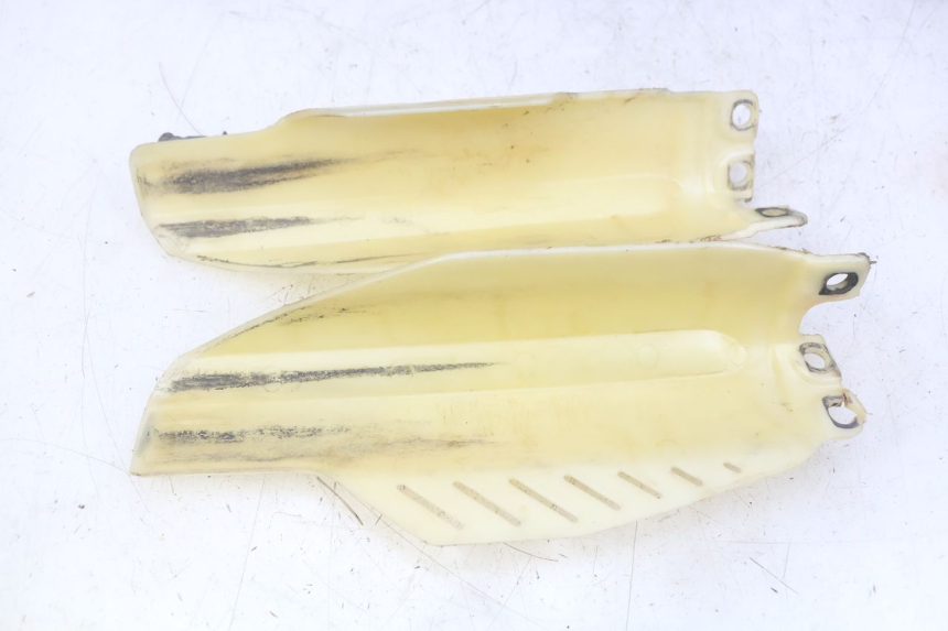 photo de CARROÇARIA E CARENAGEM COMPLETA HONDA CR 80 (2001 - 2003) - Pontos de fixação