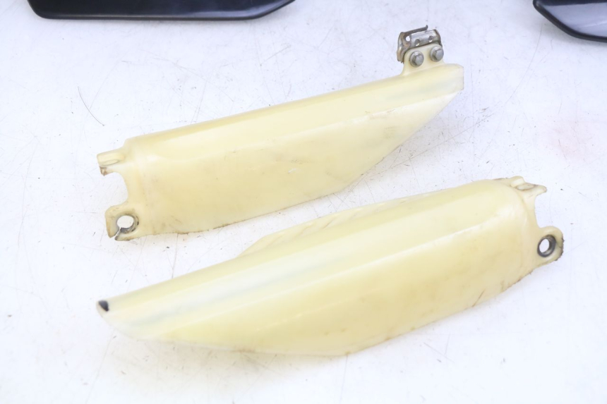 photo de CARROÇARIA E CARENAGEM COMPLETA HONDA CR 80 (2001 - 2003) - Estado da superfície