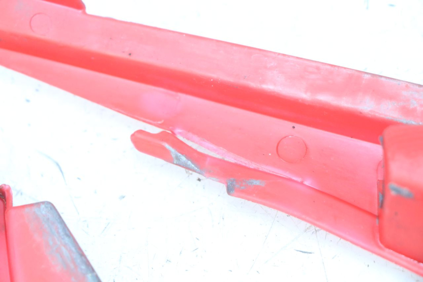 photo de CARROÇARIA E CARENAGEM COMPLETA HONDA CRF CR-F 450 (2009 - 2012) - Detalhe da peça