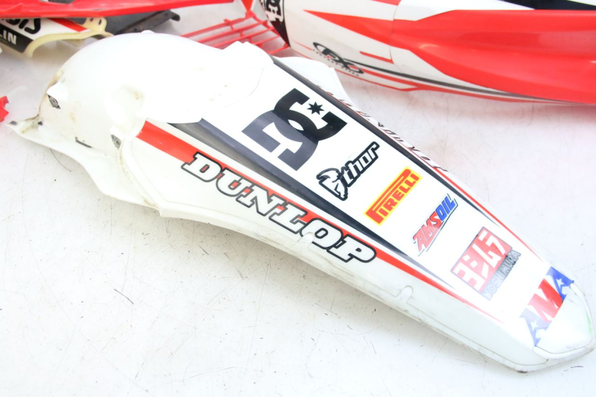 photo de CARROÇARIA E CARENAGEM COMPLETA HONDA CRF 250 (2010 - 2013) - Detalhe da peça